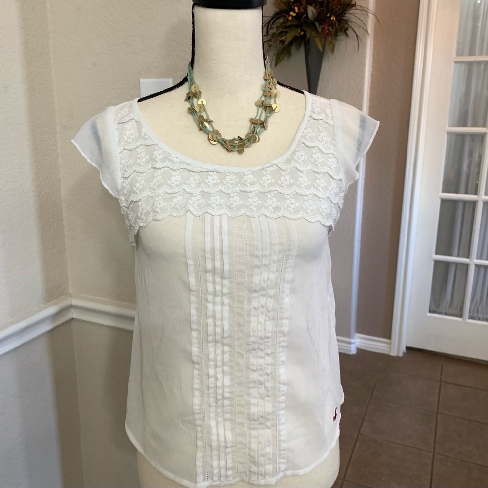 Hollister white lace top Size S